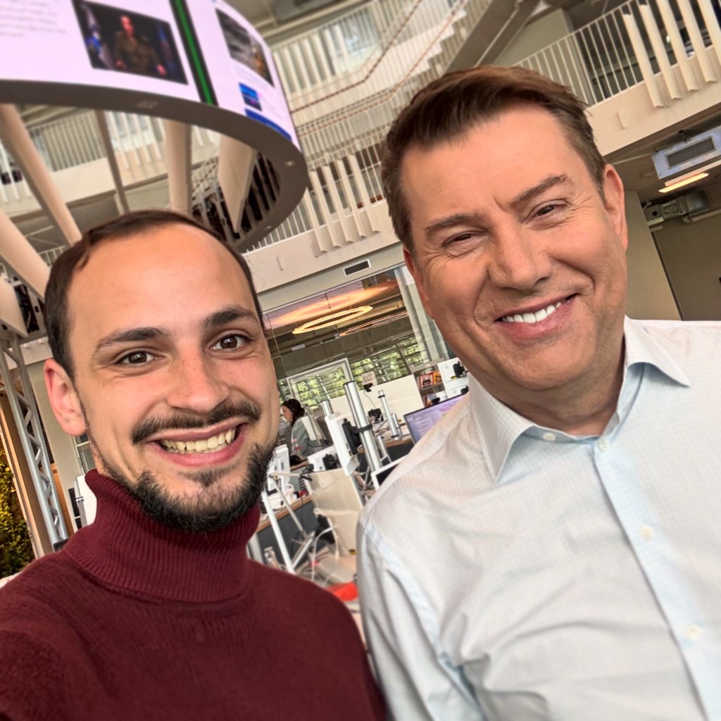 Mit Tagesschau-Hauptsprecher Jens Riewa