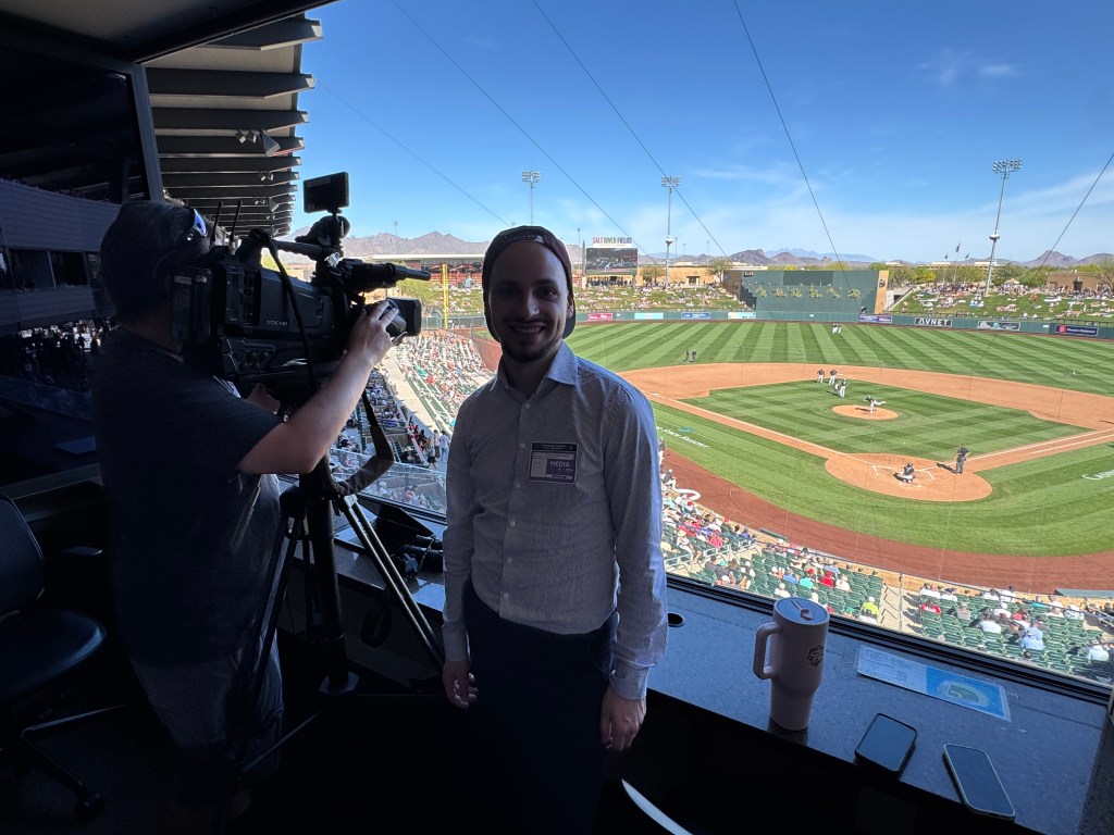 Bei einem Dreh im Baseballstadion in Phoenix