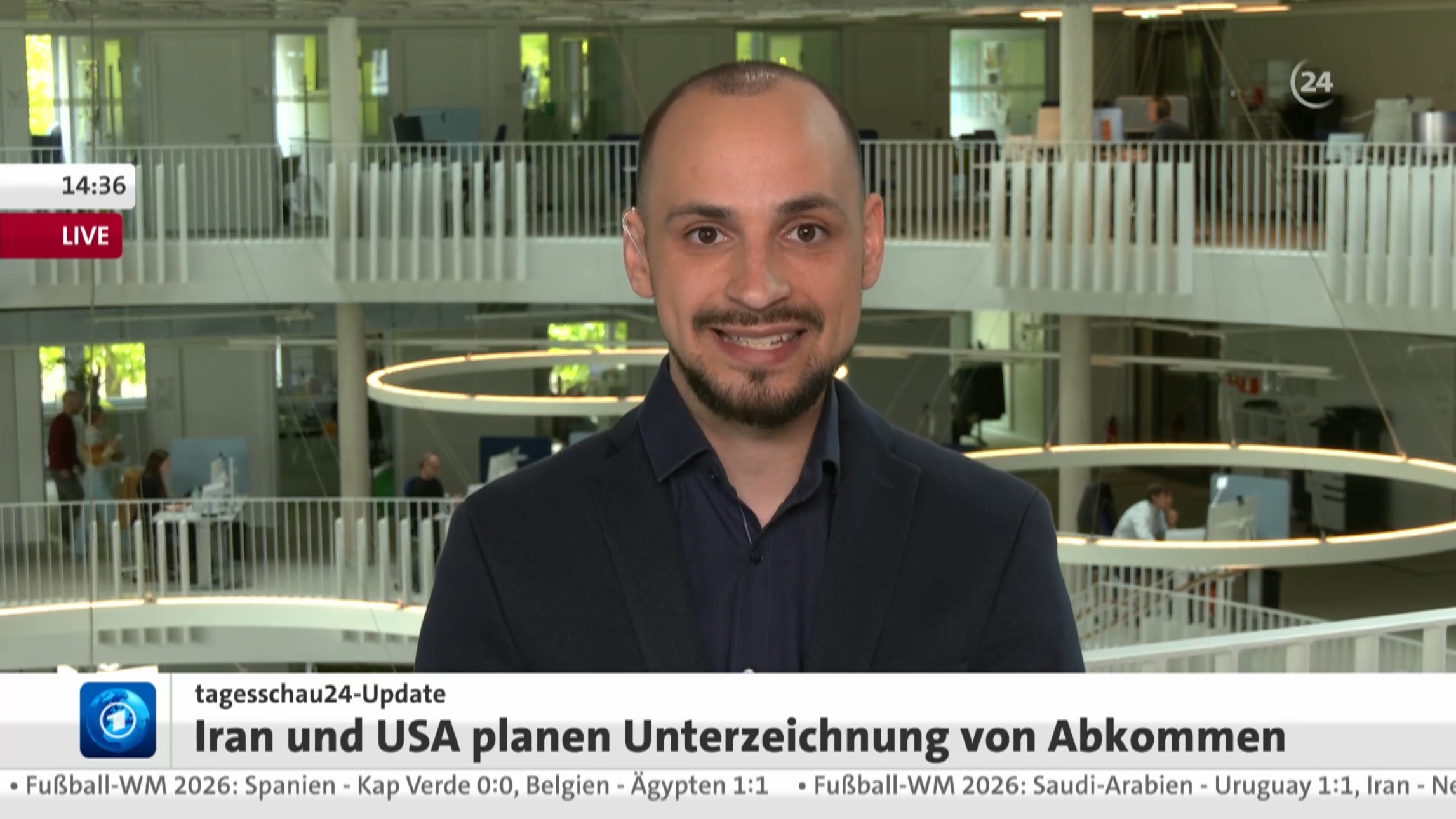 Als Moderator im laufenden Tagesschau24-Programm